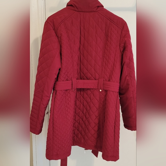 Gallery Red Coat, size: Large - Picture 2 of 5
